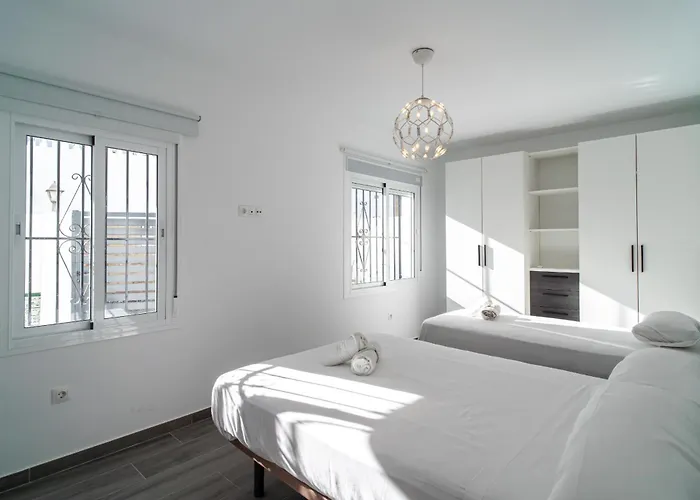 Mauri Private Pool By Casasol Вилла Нерха